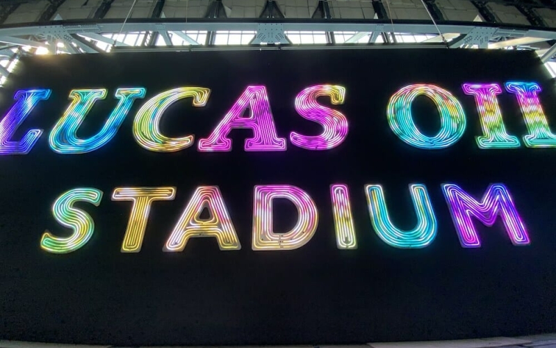 lucas oil sign2 lucas oil sign2